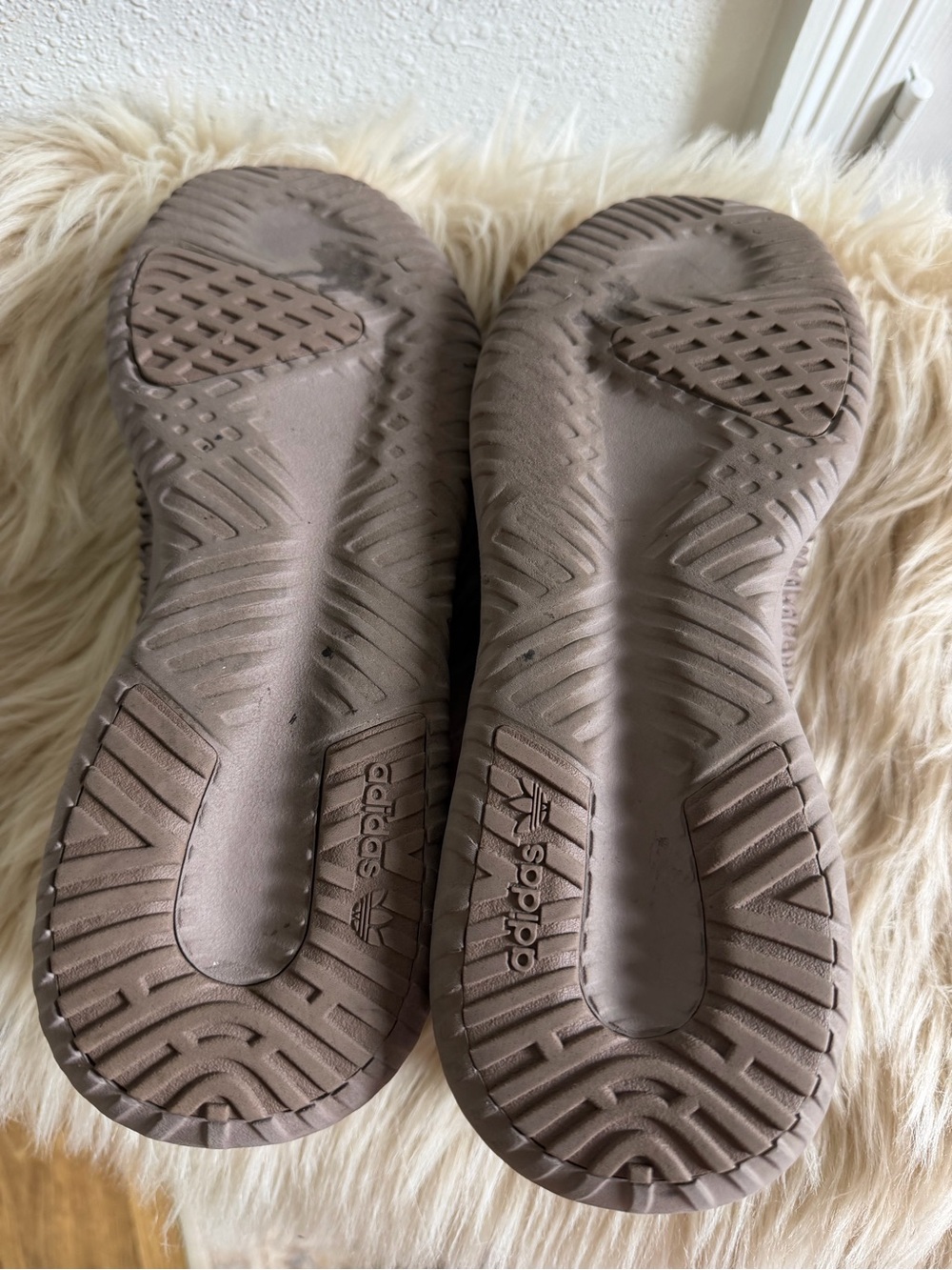 Adidas Tubular Shadow Mens 10.5 Taupe Quilted Sneakers Athletic Running Shoes - Picture 3 of 8